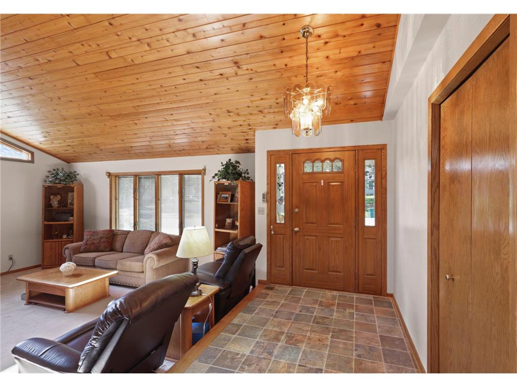 65 Logan Avenue E West Saint Paul MN 55118 7060261 image2
