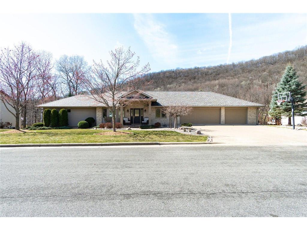 65 Mcintosh Road E La Crescent MN 55947 6508257 image1