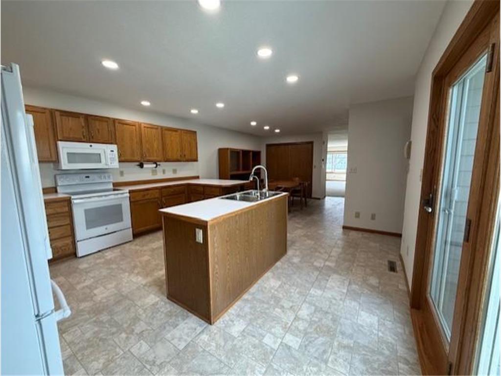 650 12th Street Windom MN 56101 7051661 image3