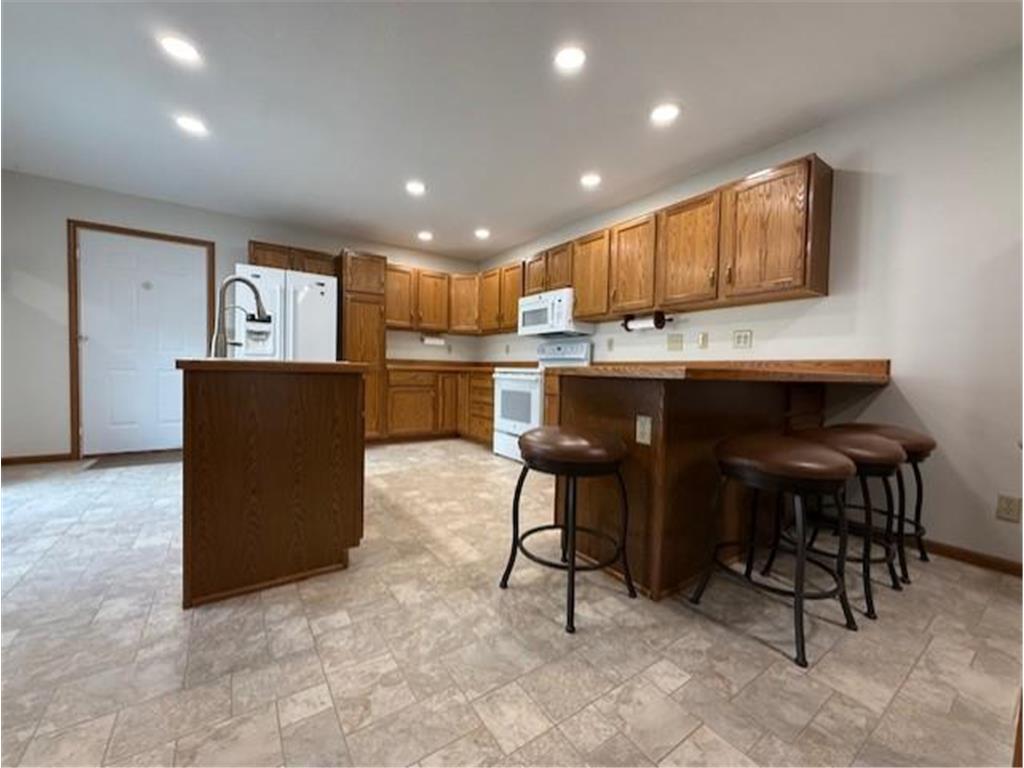 650 12th Street Windom MN 56101 7051661 image4