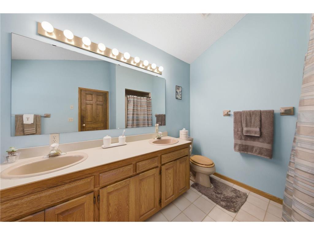 650 Bridle Ridge Road Eagan MN 55123 7096926 image12