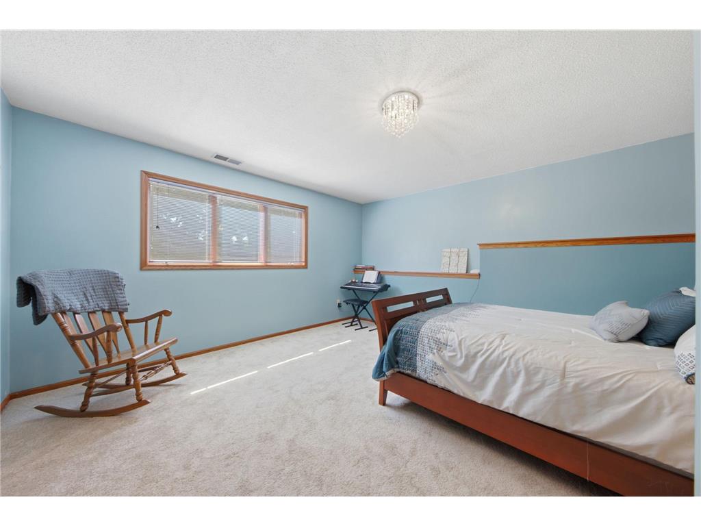650 Bridle Ridge Road Eagan MN 55123 7096926 image18