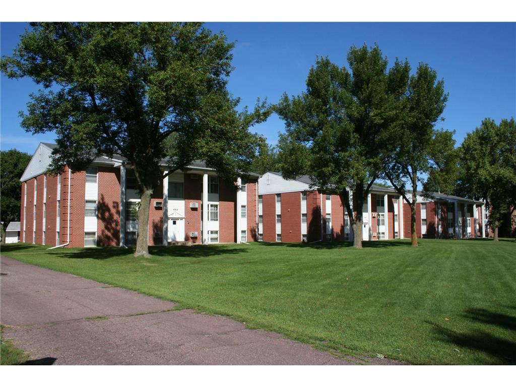 650 Summit Drive #6 Fairmont MN 56031 7059475 image1