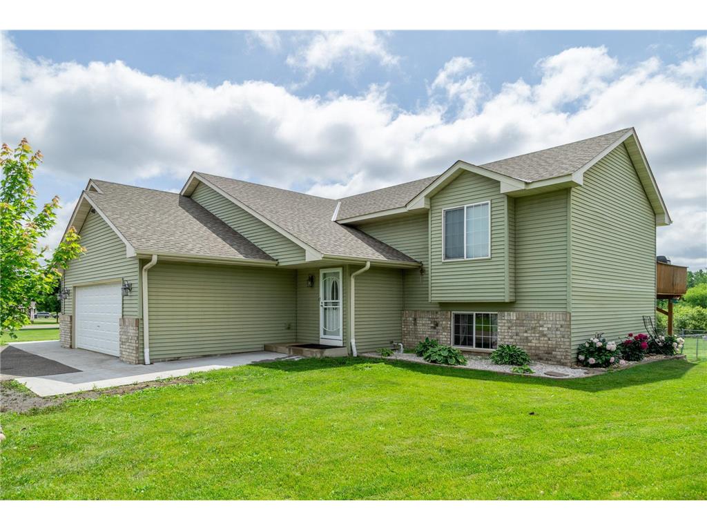 650 W 12th Street Rush City MN 55069 6717009 image1