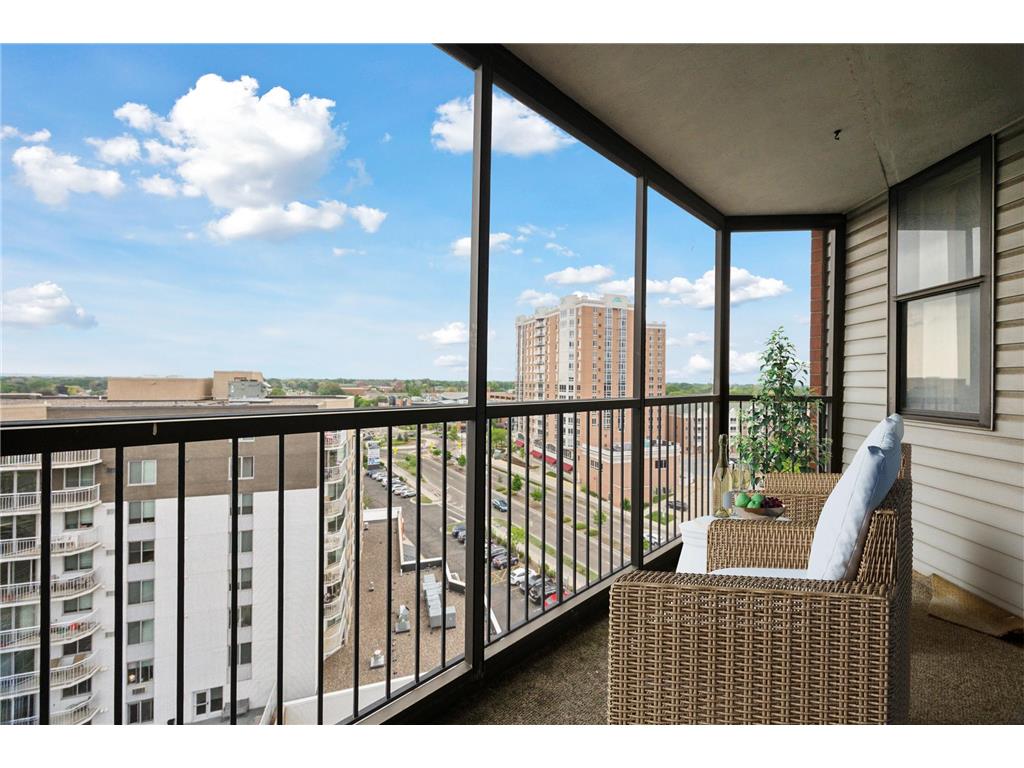 6500 Woodlake Drive #1004 Richfield MN 55423 6720532 image1