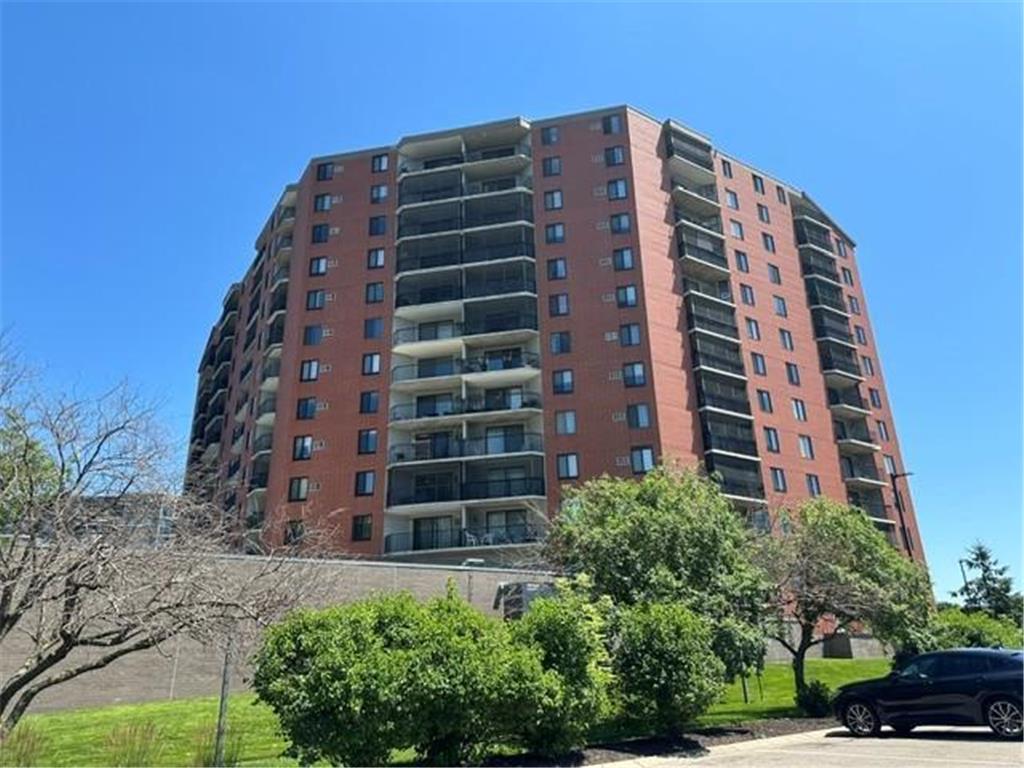 6500 Woodlake Drive #1104 Richfield MN 55423 7108516 image2