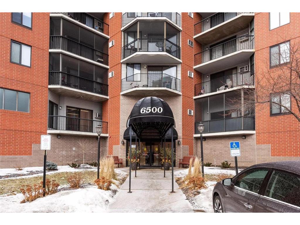 6500 Woodlake Drive #313 Richfield MN 55423 7052576 image2
