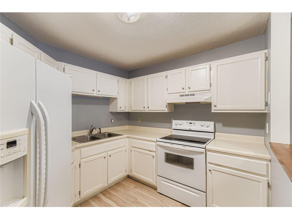 6500 Woodlake Drive #401 Richfield MN 55423 7052529 image10