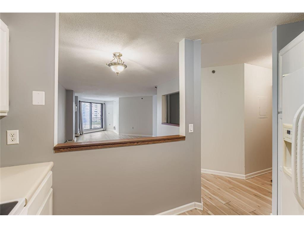 6500 Woodlake Drive #401 Richfield MN 55423 7052529 image12