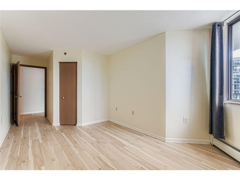 6500 Woodlake Drive #401 Richfield MN 55423 7052529 image16