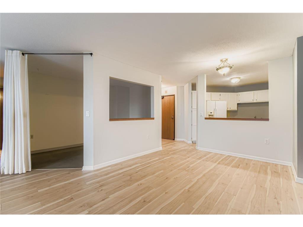 6500 Woodlake Drive #401 Richfield MN 55423 7052529 image4