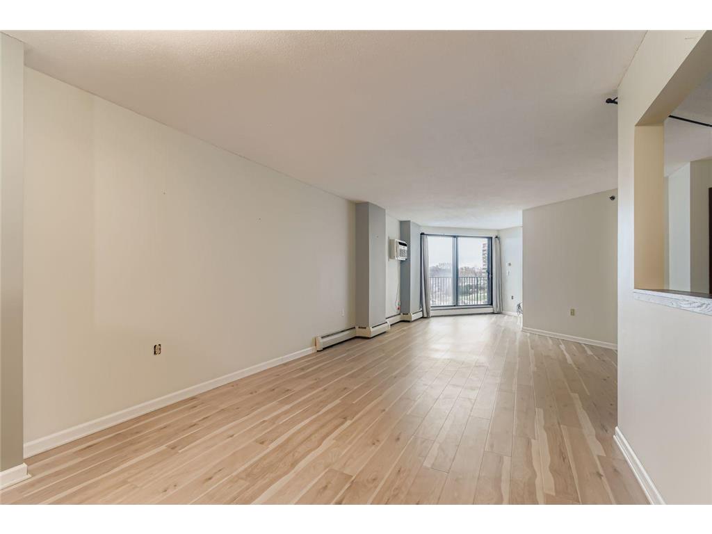 6500 Woodlake Drive #401 Richfield MN 55423 7052529 image7