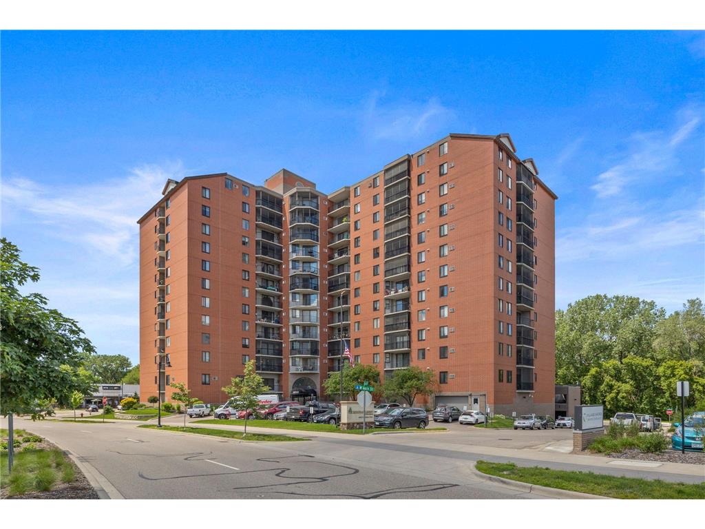 6500 Woodlake Drive #504 Richfield MN 55423 6550785 image1