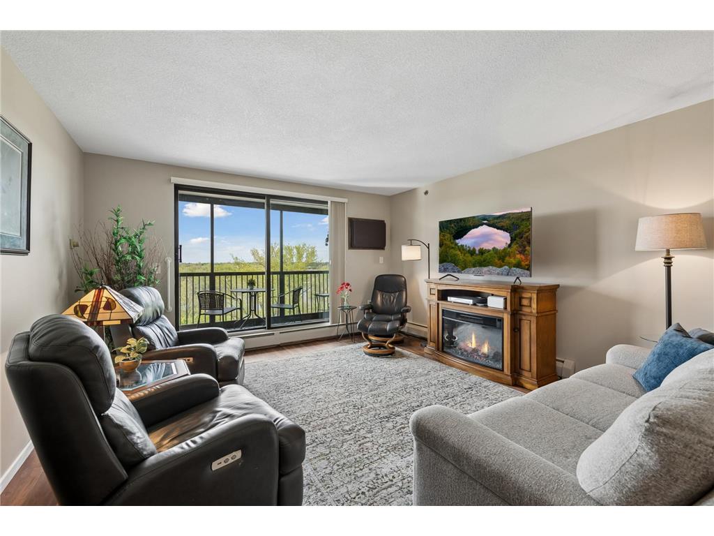 6500 Woodlake Drive #910 Richfield MN 55423 - Richfield Lake 7065509 image5