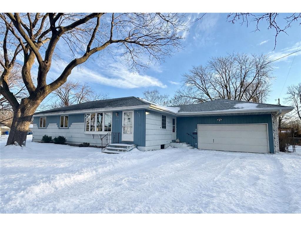 6506 Unity Avenue N Brooklyn Center MN 55429 7007039 image1