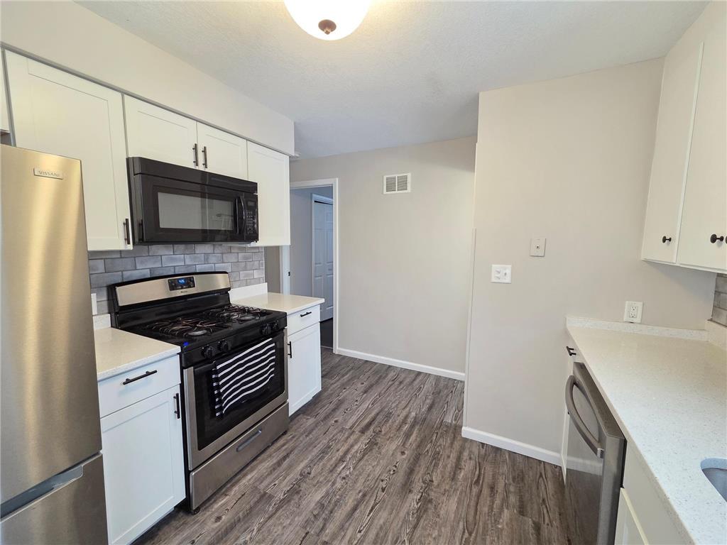 6508 47th Avenue N Crystal MN 55428 7015100 image3