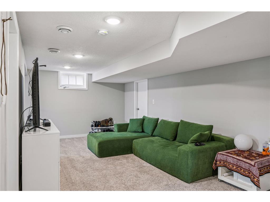 651 3rd Avenue S South Saint Paul MN 55075 7052376 image14