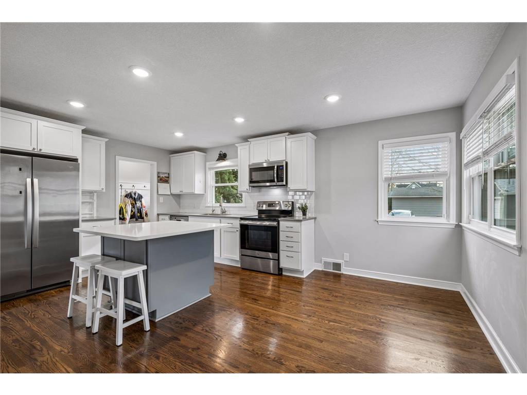 651 3rd Avenue S South Saint Paul MN 55075 7052376 image5