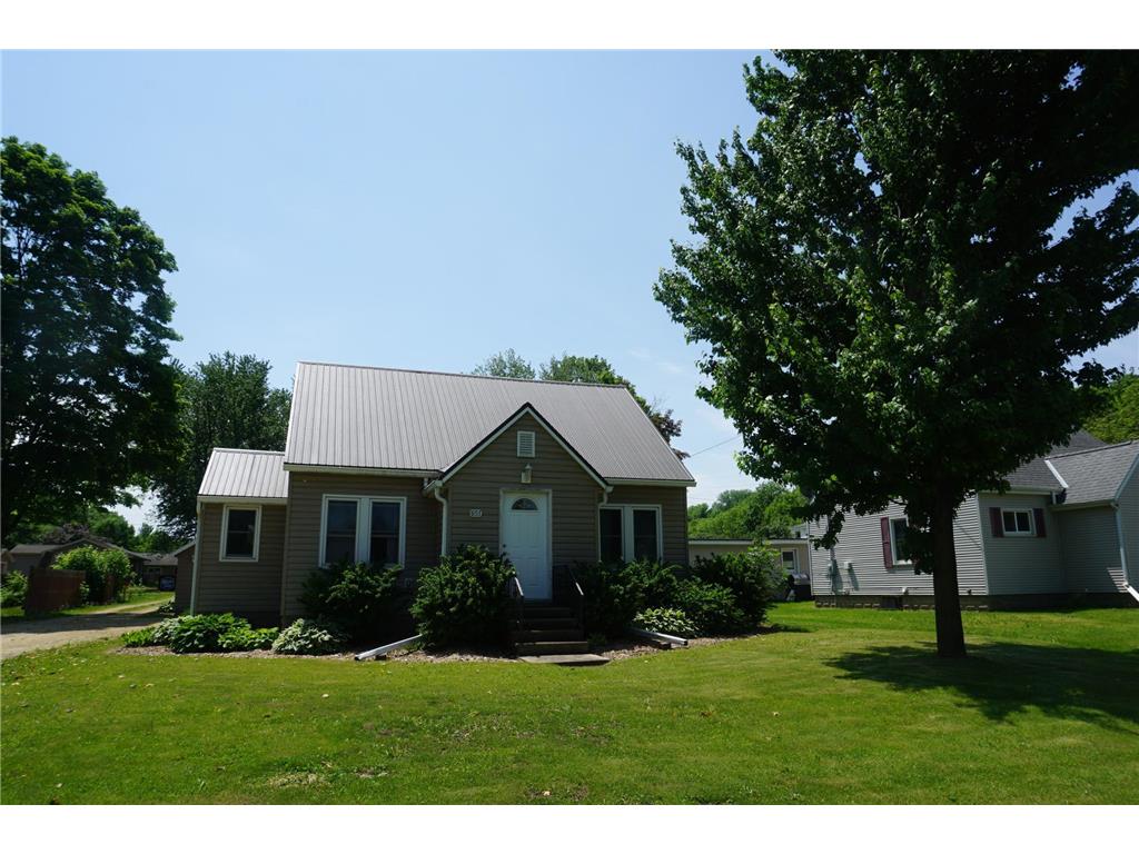 651 E Main Street, Ellsworth, WI, 54011 MLS 6379391 Edina Realty