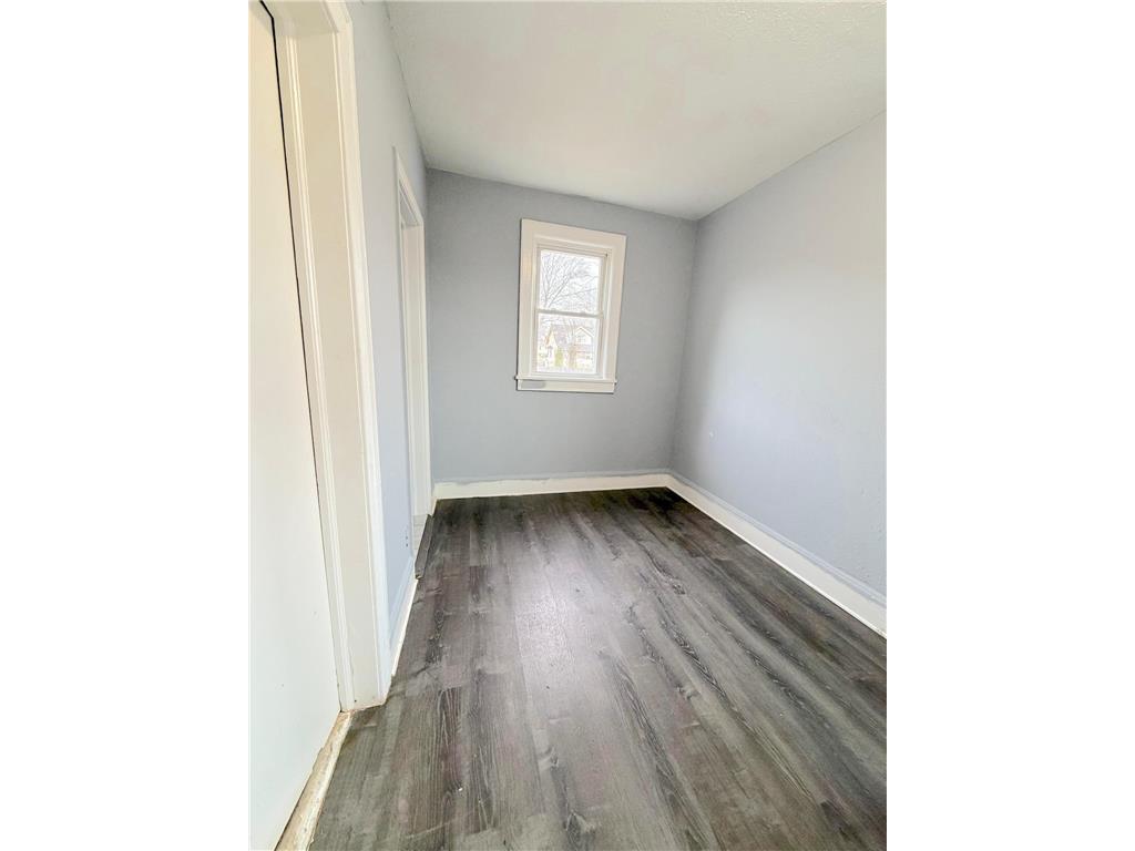 651 Ivy Avenue E Saint Paul MN 55106 7054513 image7