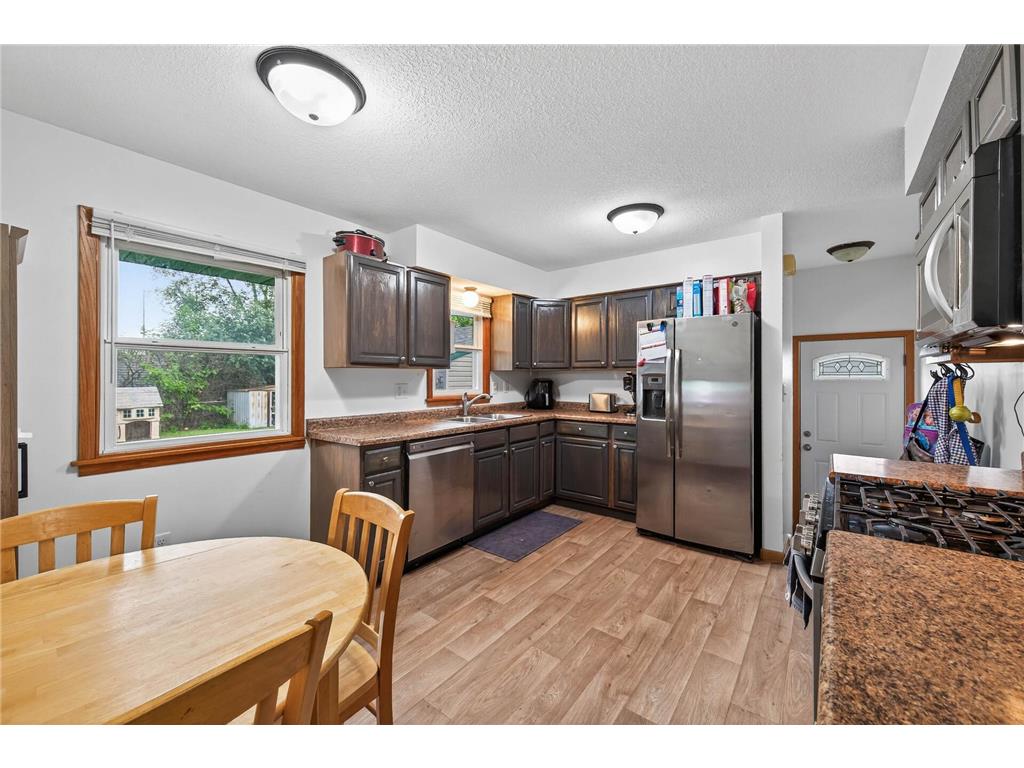 651 Randall Drive Anoka MN 55303 6777648 image10