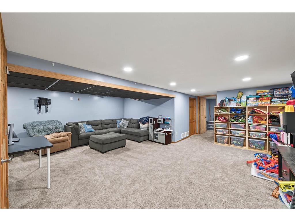 651 Randall Drive Anoka MN 55303 6777648 image21