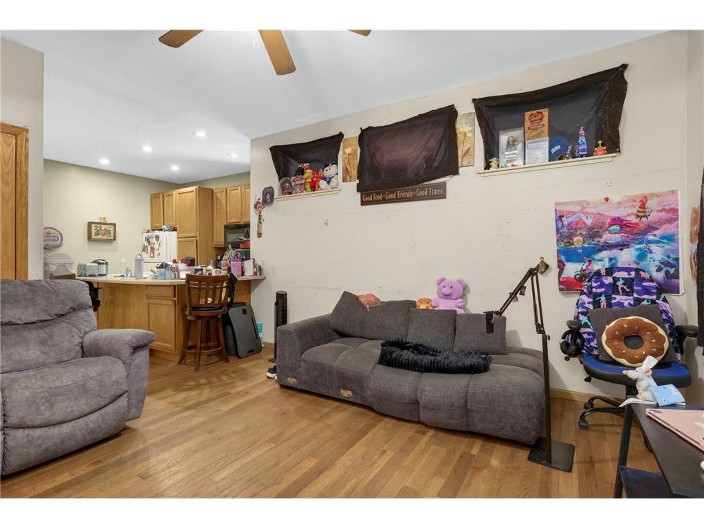 651 Reaney Avenue Saint Paul MN 55130 7041178 image12