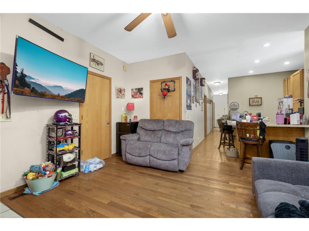 651 Reaney Avenue Saint Paul MN 55130 7041178 image13