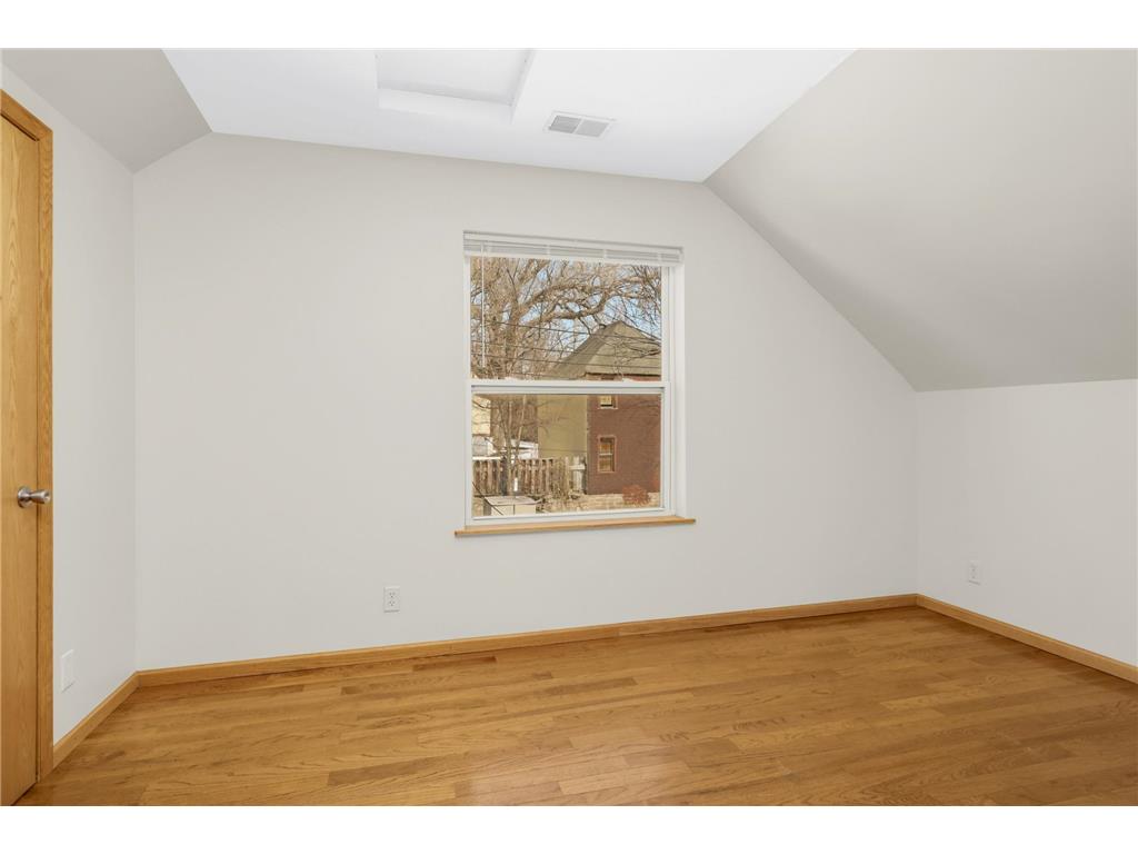 651 Reaney Avenue Saint Paul MN 55130 7041178 image8