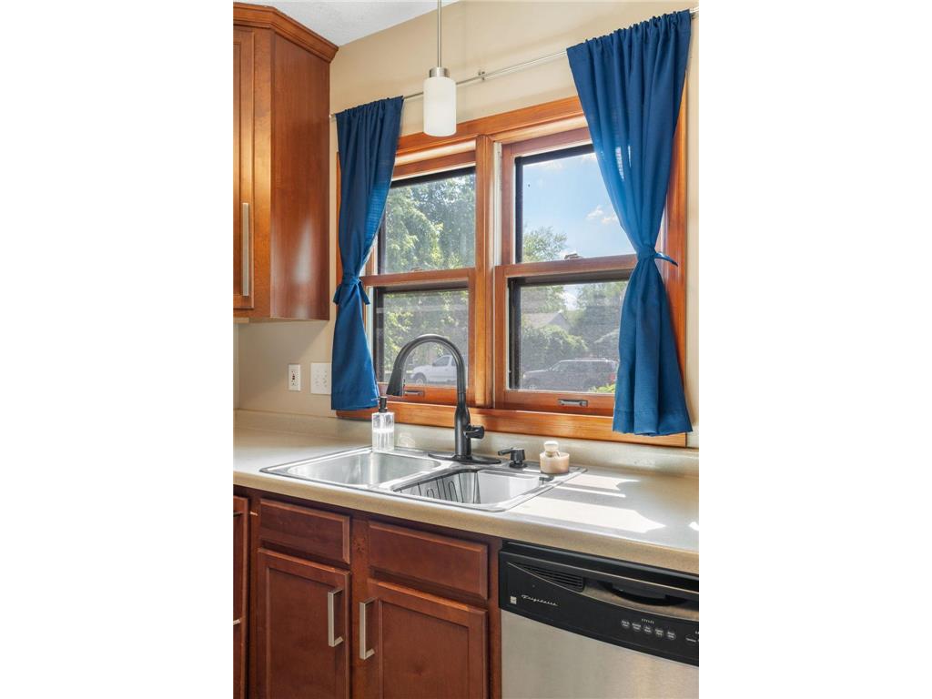 6511 Bloomington Avenue Richfield MN 55423 7085220 image11
