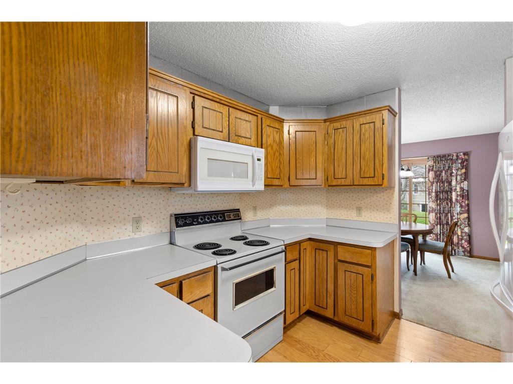 6512 Upper 23rd Street N Oakdale MN 55128 7062876 image14