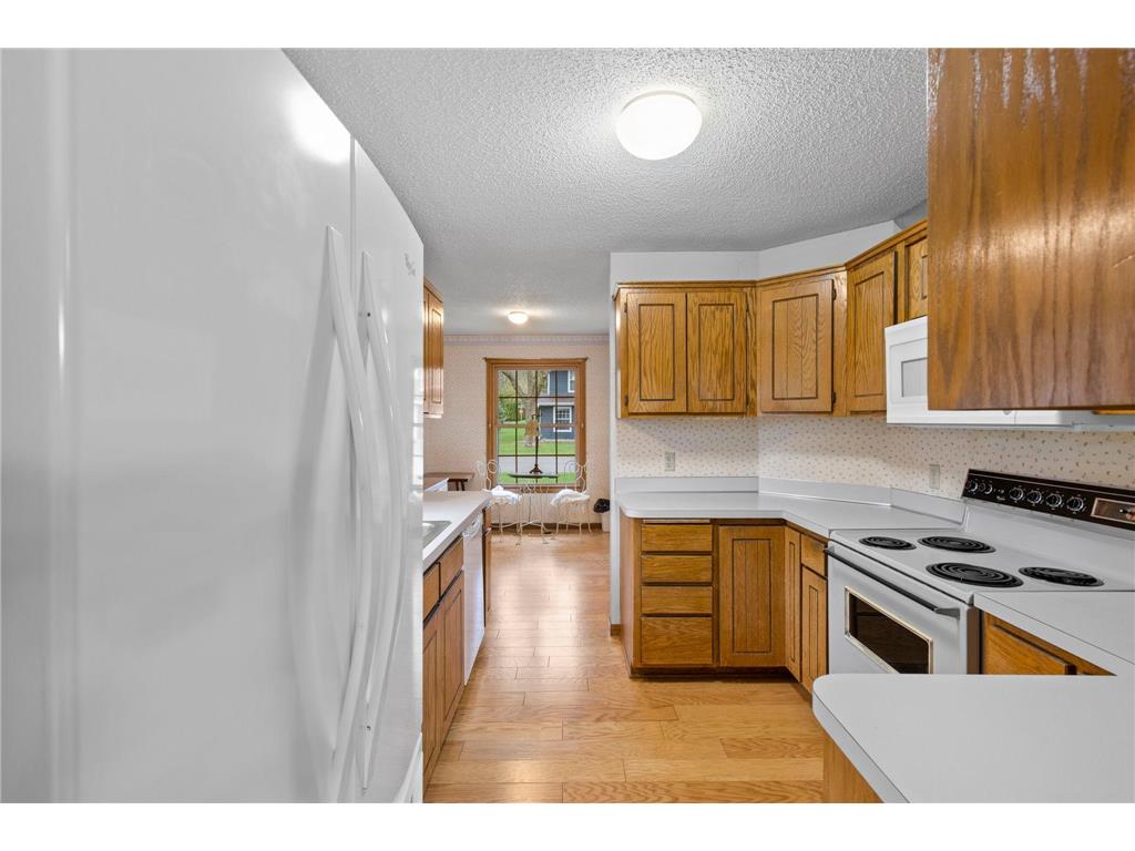 6512 Upper 23rd Street N Oakdale MN 55128 7062876 image16