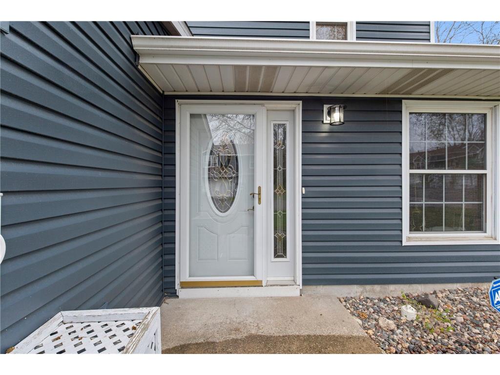 6512 Upper 23rd Street N Oakdale MN 55128 7062876 image3