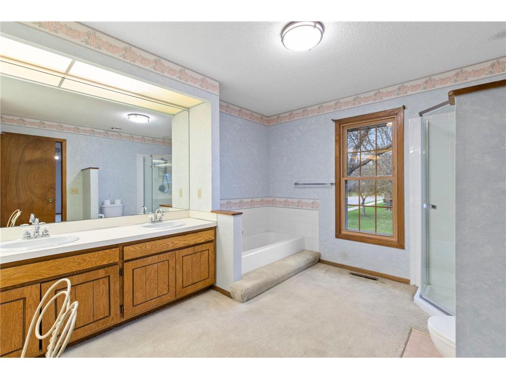 6512 Upper 23rd Street N Oakdale MN 55128 7062876 image34