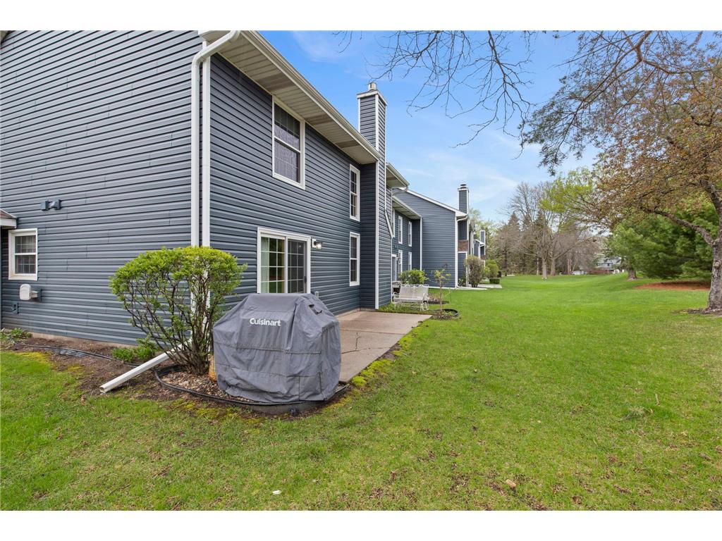 6512 Upper 23rd Street N Oakdale MN 55128 7062876 image39