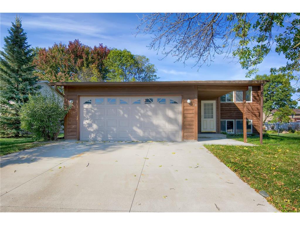 6518 Upper 20th Street N, Oakdale, MN 55128 MLS 6266050 Edina Realty