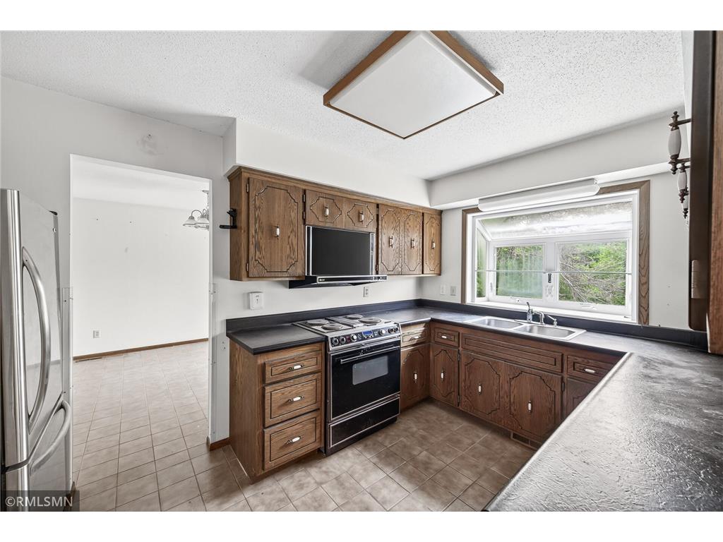 6518 W River Road Brooklyn Center MN 55430 6772389 image14