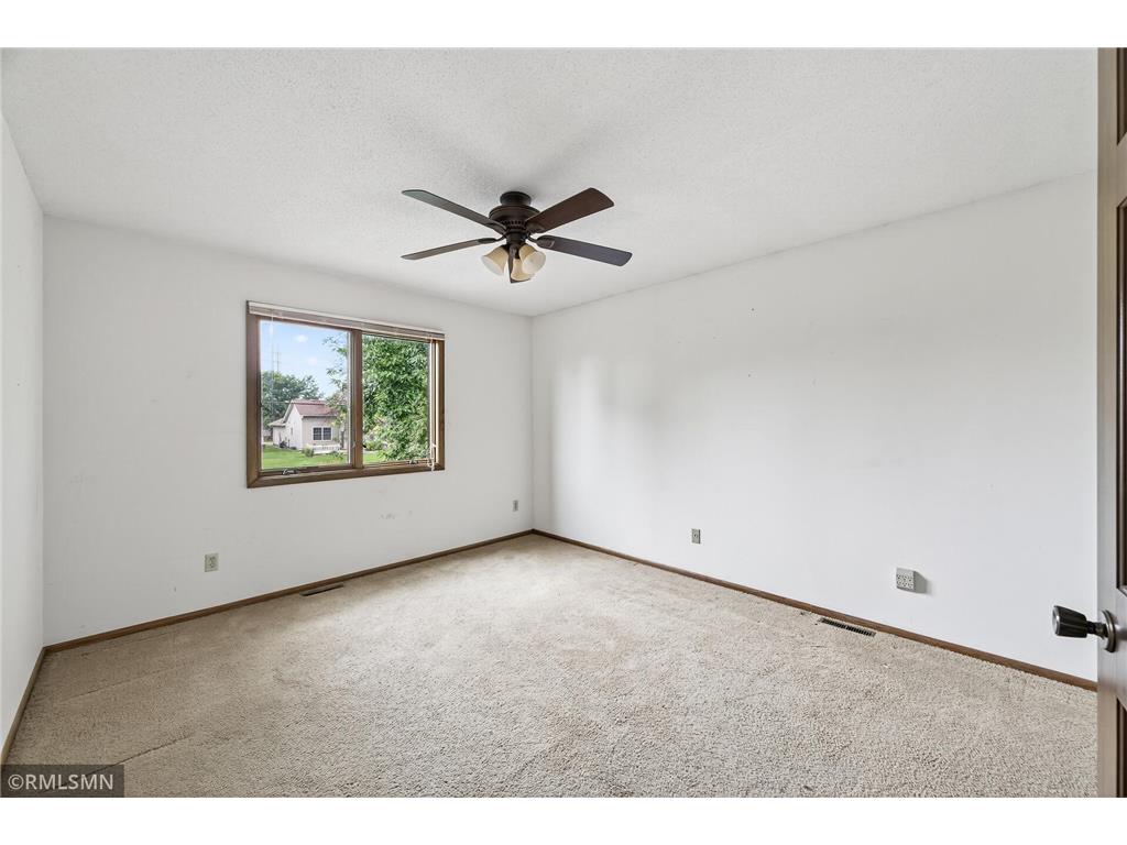 6518 W River Road Brooklyn Center MN 55430 6772389 image31