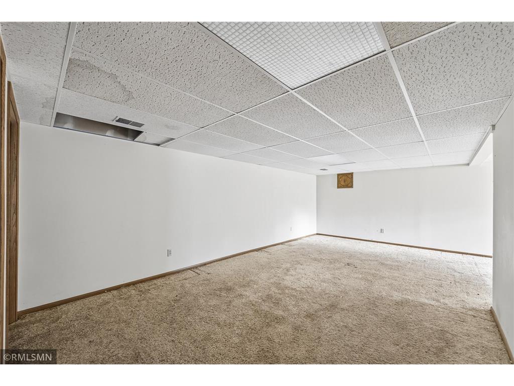 6518 W River Road Brooklyn Center MN 55430 6772389 image38