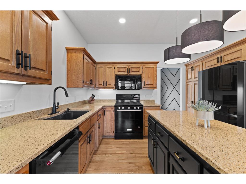 652 136th Lane NE Ham Lake MN 55304 7025325 image11
