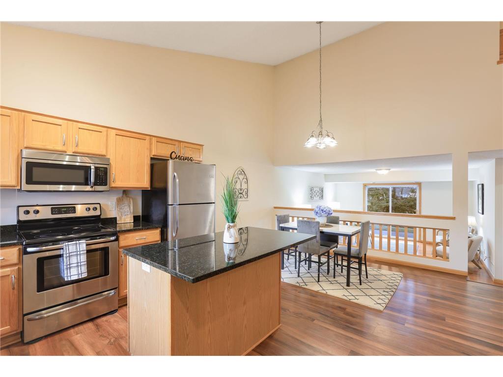 652 35th Street W Hastings MN 55033 6644951 image1