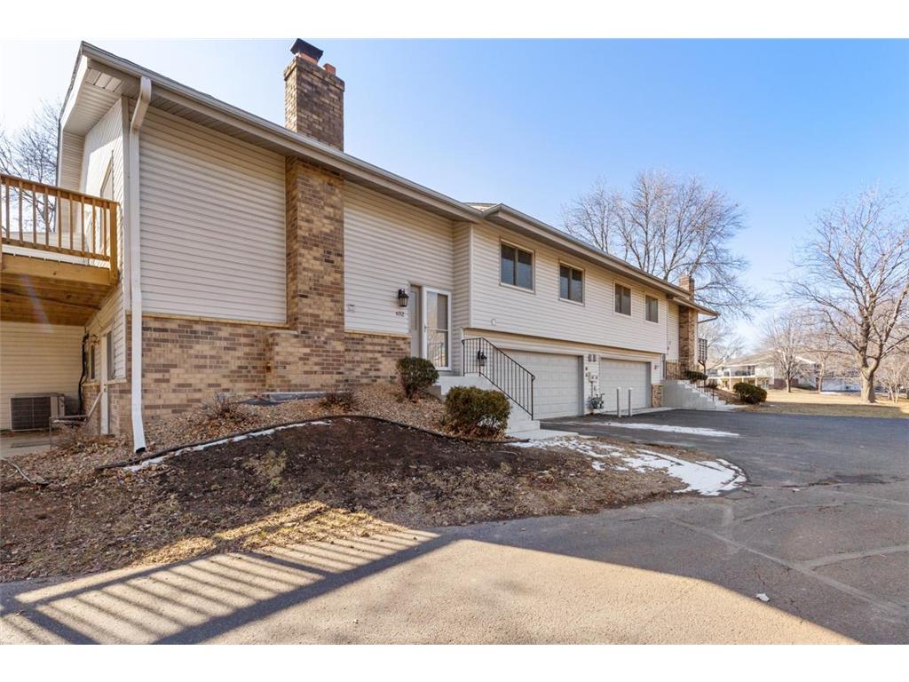 652 E 143rd Street Burnsville MN 55337 6497072 image1