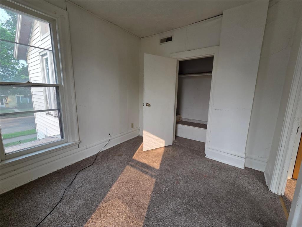 652 E 3rd Street Winona MN 55987 6795255 image25