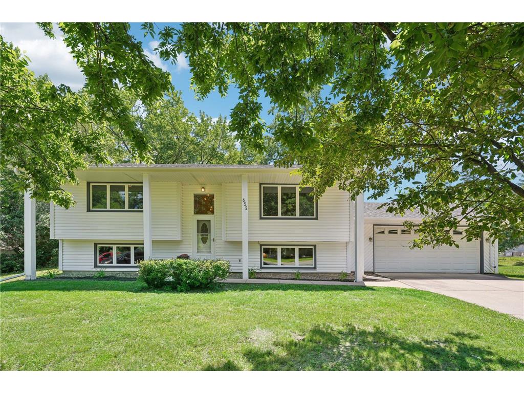 652 Iona Lane Roseville MN 55113 6554512 image1