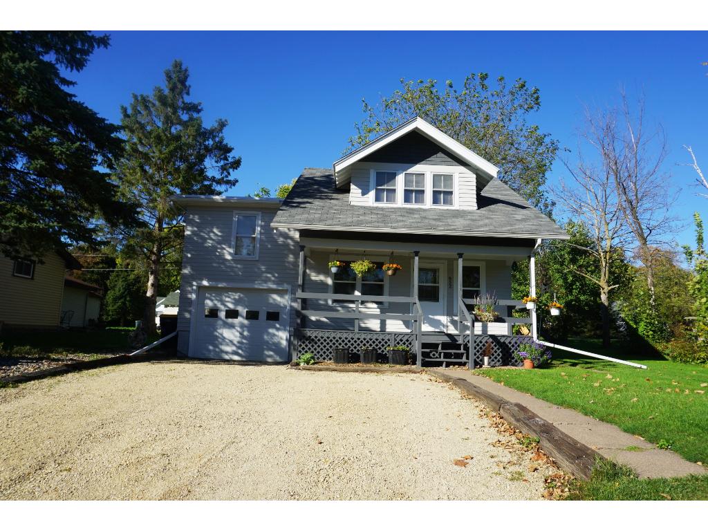 652 W Main Street, Ellsworth, WI 54011 MLS 4882768 Edina Realty