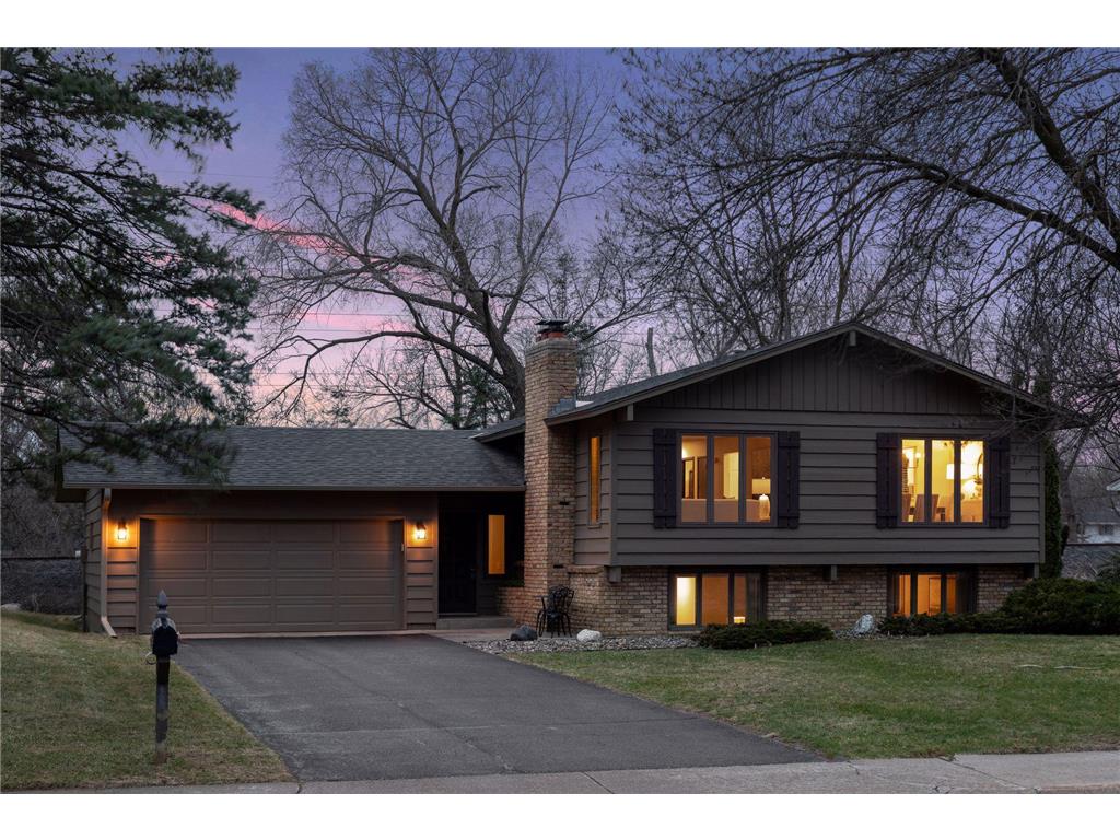 6520 Ridgeview Drive Edina MN 55439 6679353 image1