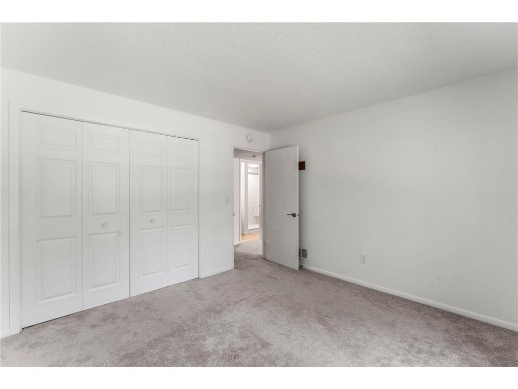 6522 Gray Fox Curve Chanhassen MN 55317 - Lotus Lake 7102540 image32
