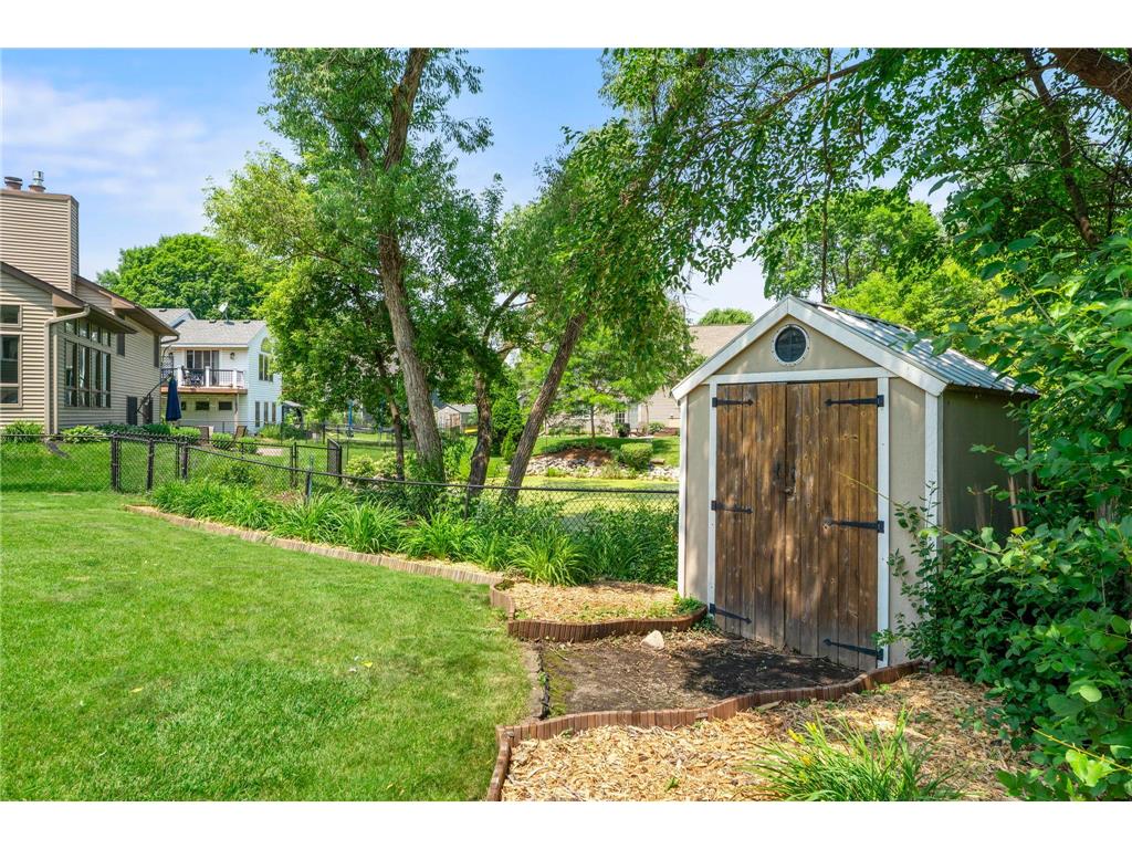 6522 Gray Fox Curve Chanhassen MN 55317 - Lotus Lake 7102540 image45