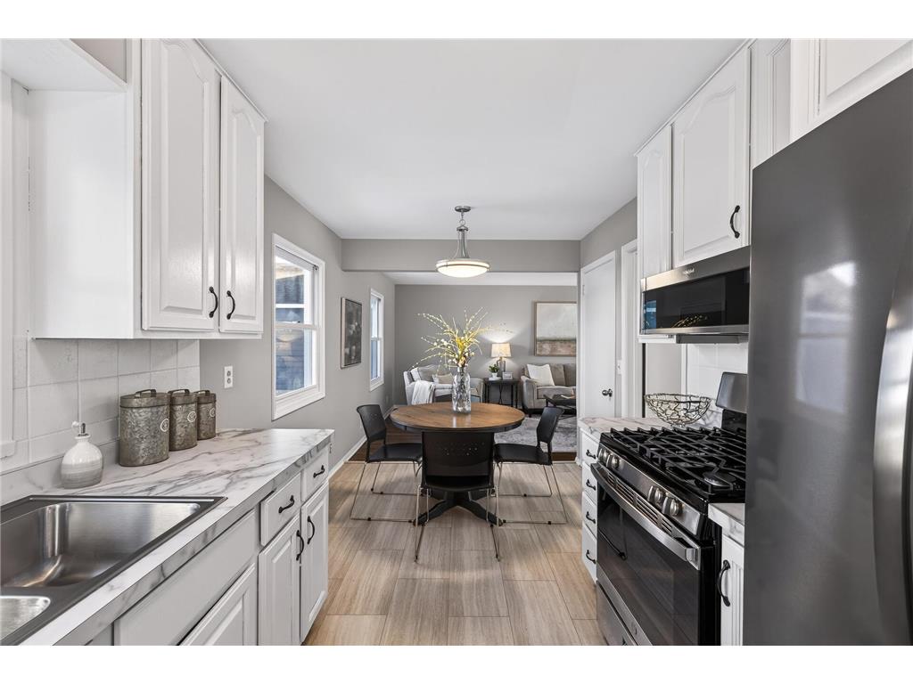 653 109th Avenue NW Coon Rapids MN 55448 7009057 image16