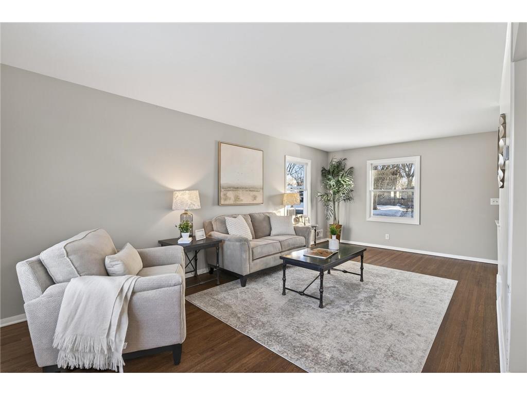 653 109th Avenue NW Coon Rapids MN 55448 7009057 image5